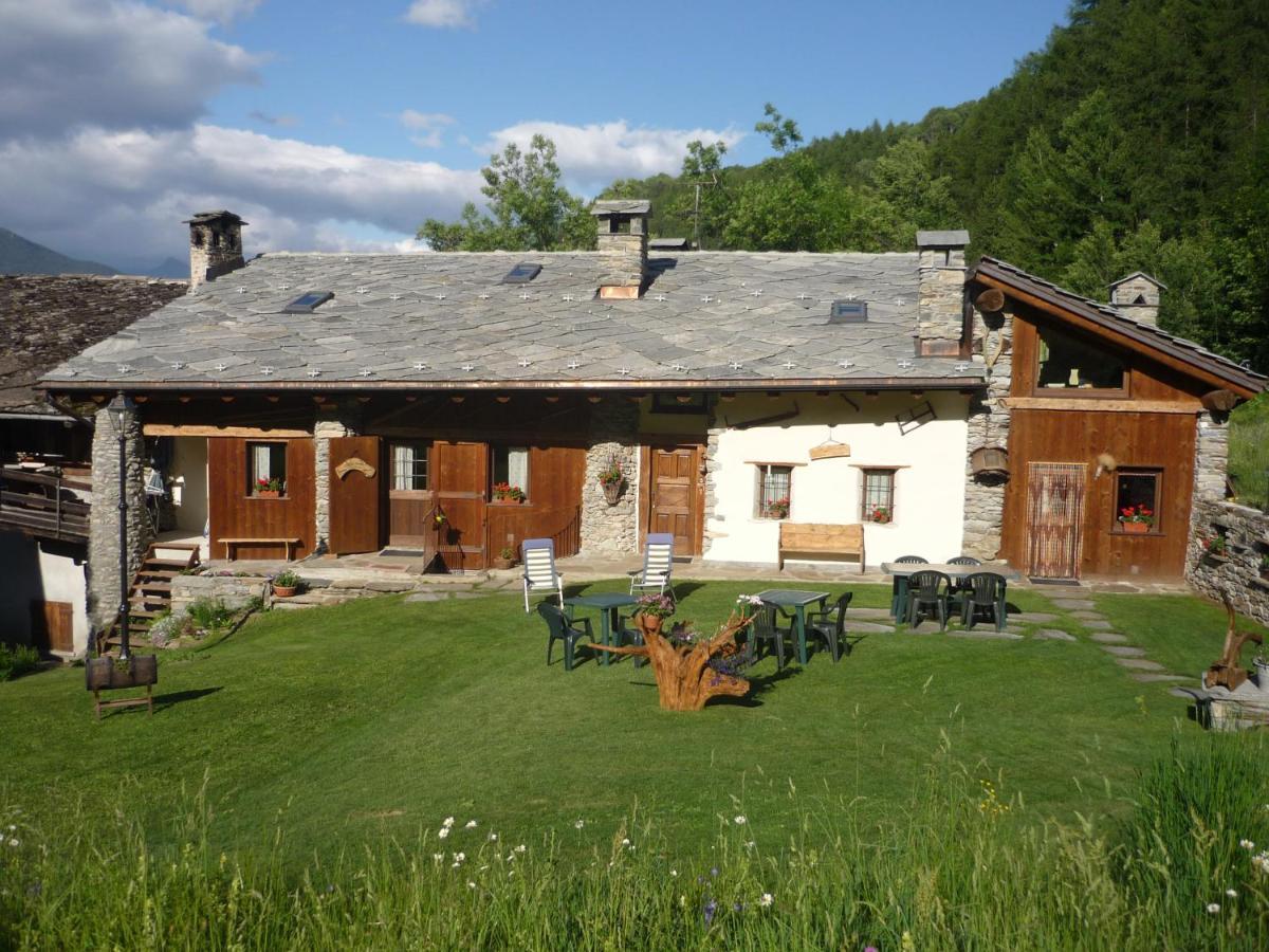 Apartamento Les Chevreuils Arvier Exterior foto