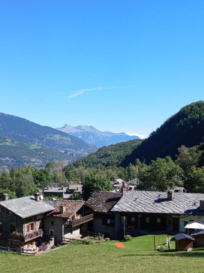 Apartamento Les Chevreuils Arvier Exterior foto