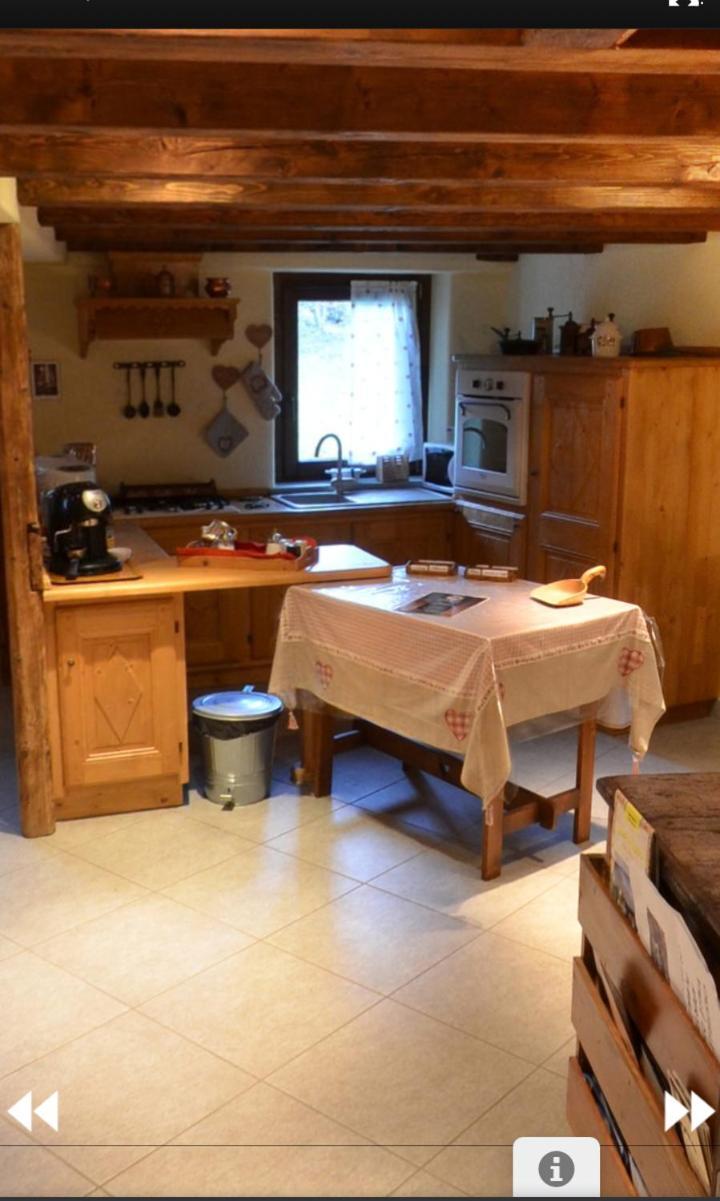 Apartamento Les Chevreuils Arvier Habitación foto